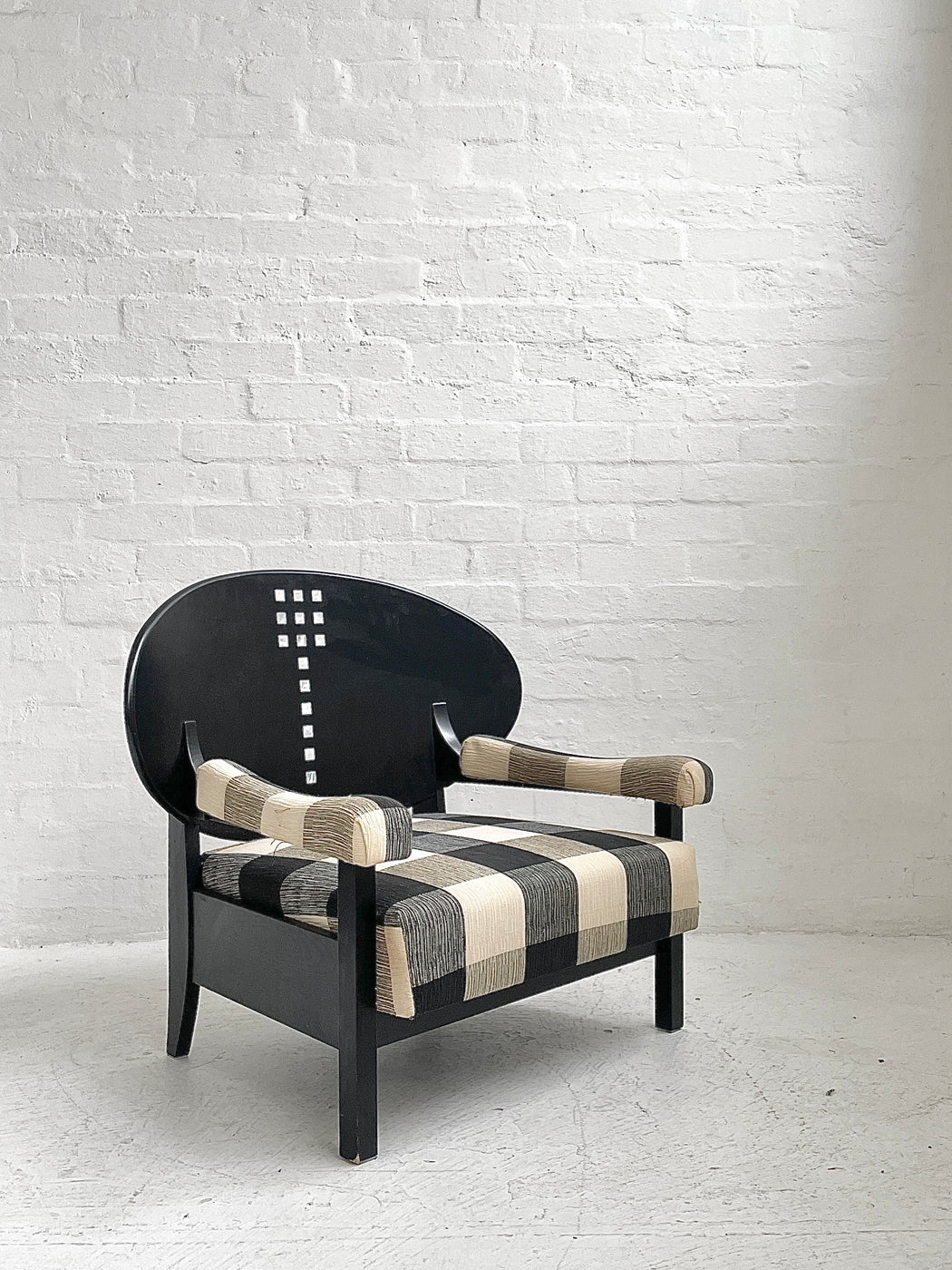 Charles Rennie Mackintosh 871 'Dug-Out' Chair