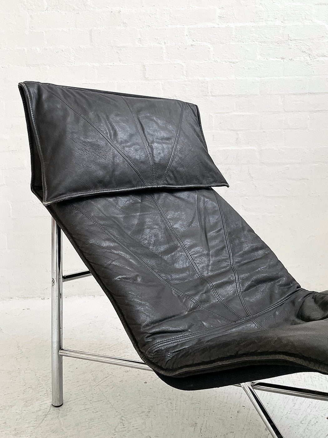 Tord Bjorklund 'Skye' Chaise Lounge