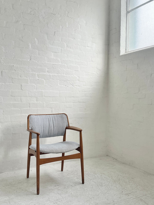 Aksel Bender & Ejner Larsen 'Model 4205' Chair
