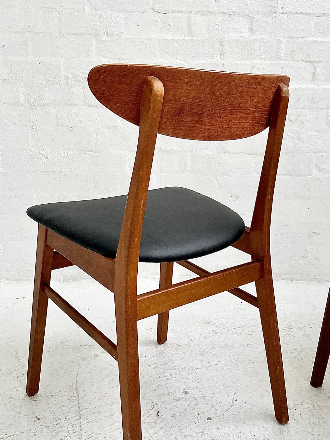 Farstrup Model 100 'Mosbol' Dining Chairs