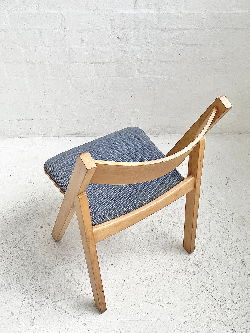 Hans J. Wegner GE72 'Politiken' Chair
