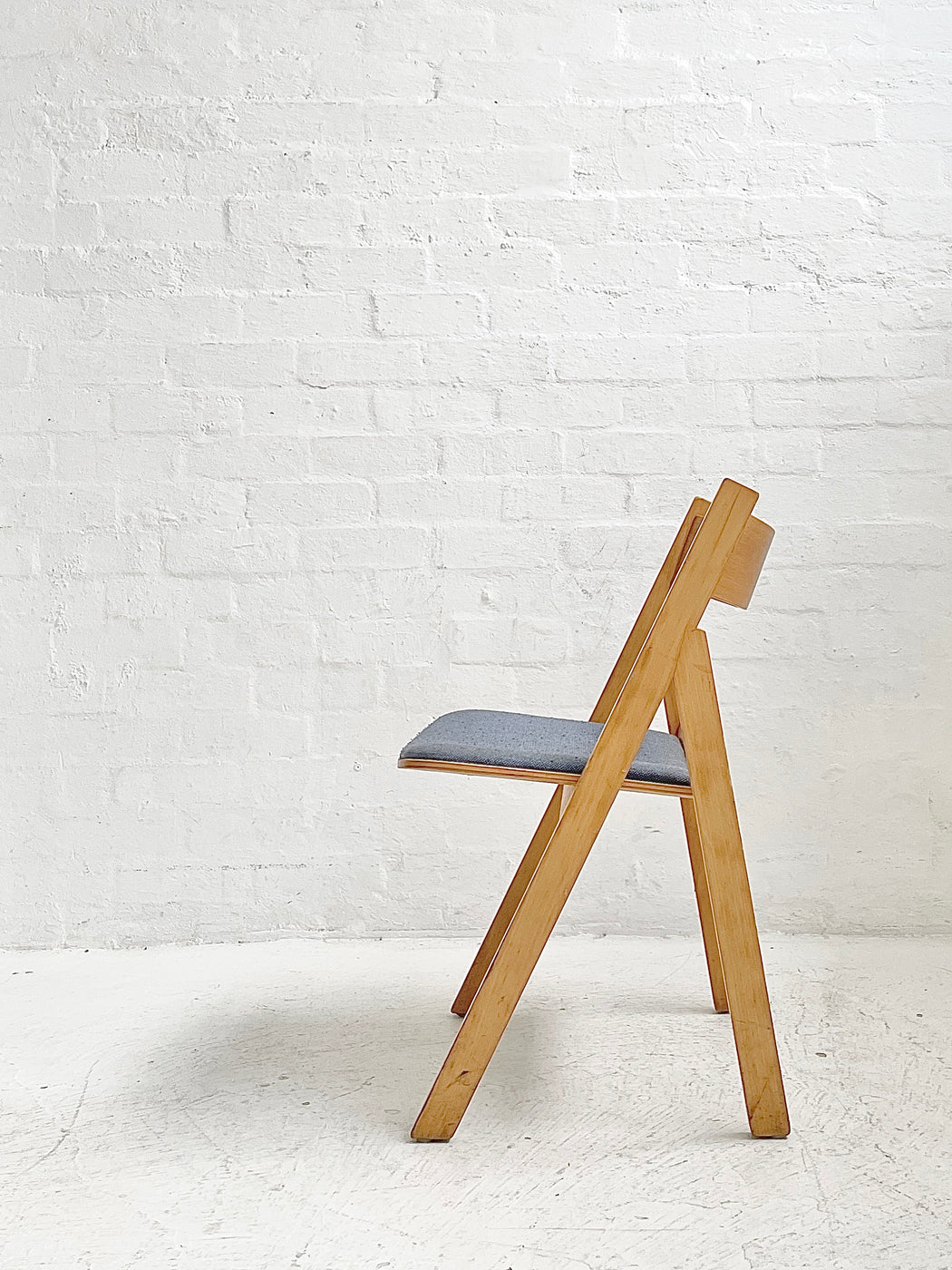Hans J. Wegner GE72 'Politiken' Chair