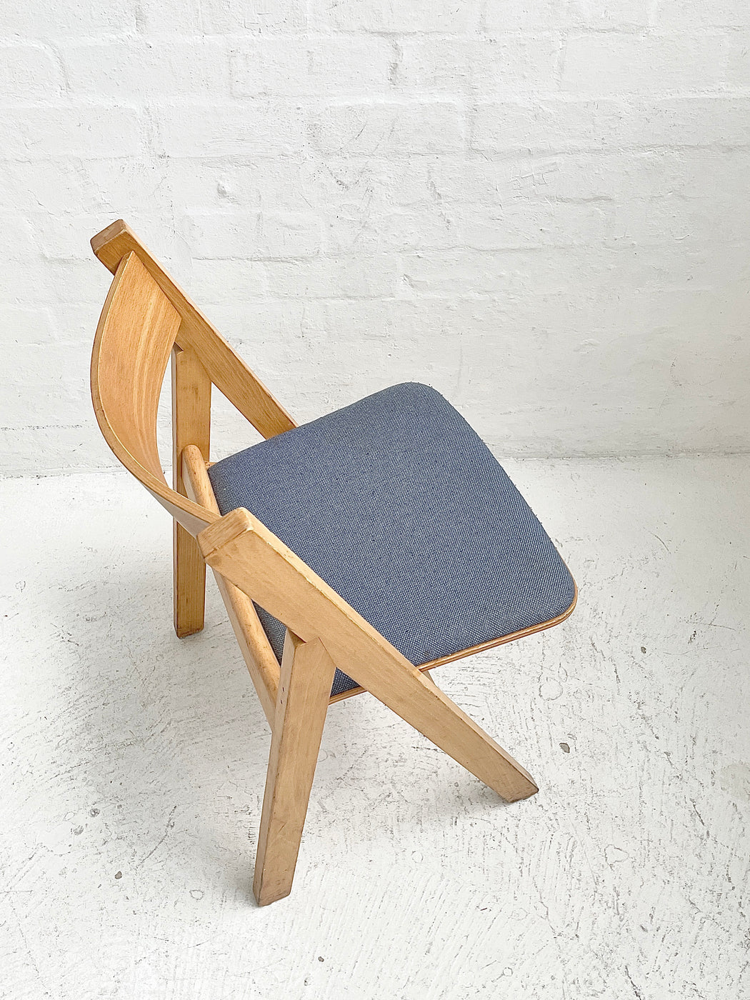 Hans J. Wegner GE72 'Politiken' Chair