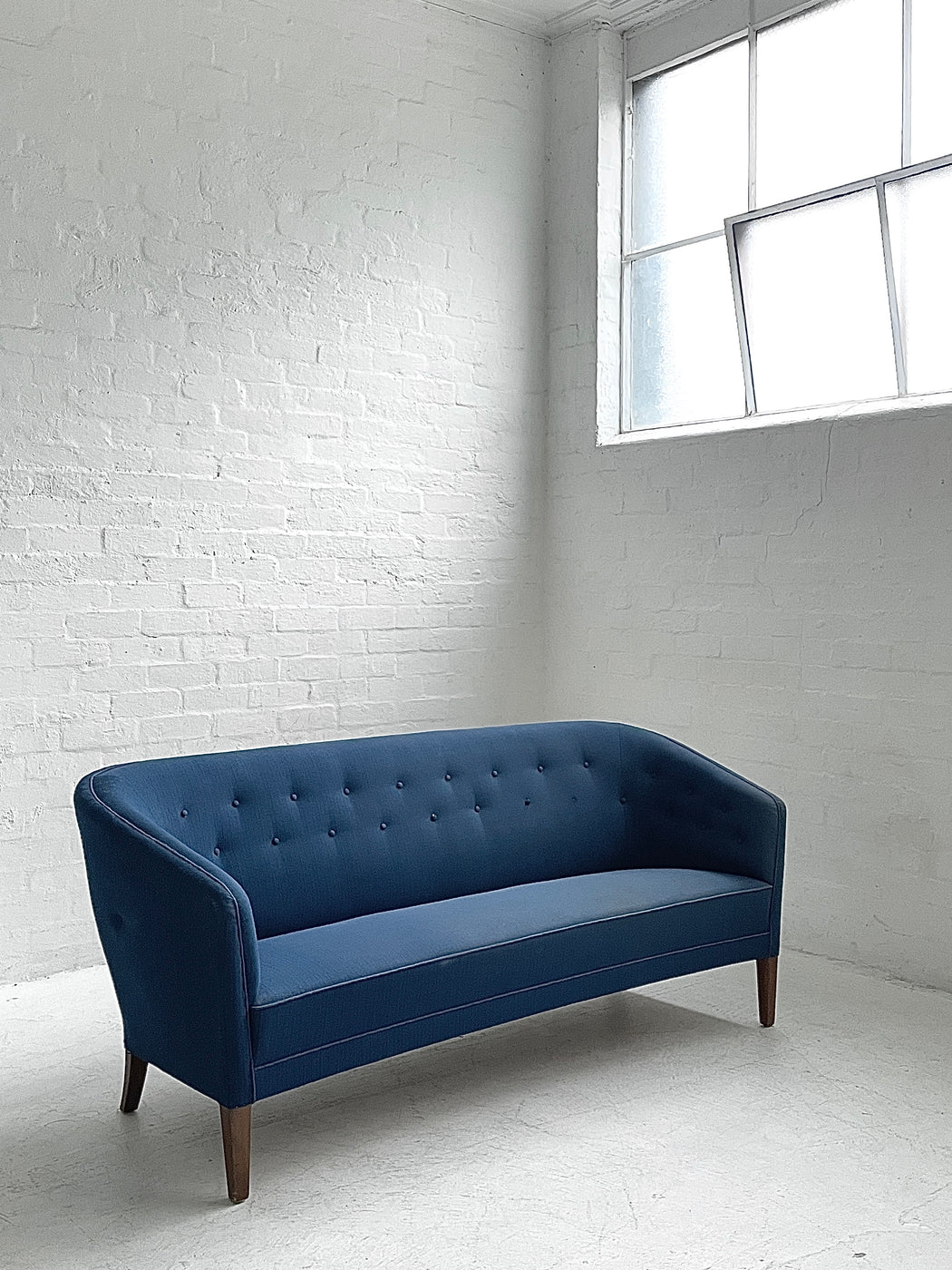 Ludvig Pontoppidan Settee