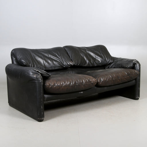 Vico Magistretti 'Maralunga' Sofa