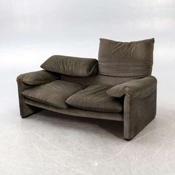 Vico Magistretti 'Maralunga' Sofa