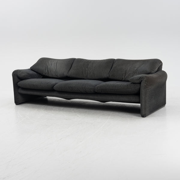 Vico Magistretti 'Maralunga' Sofa
