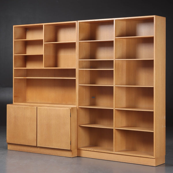Omann Jun ‘Model 12’ Bookshelves