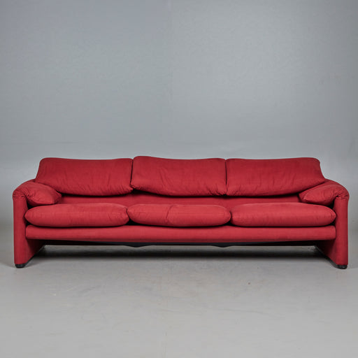 Vico Magistretti 'Maralunga' Sofa