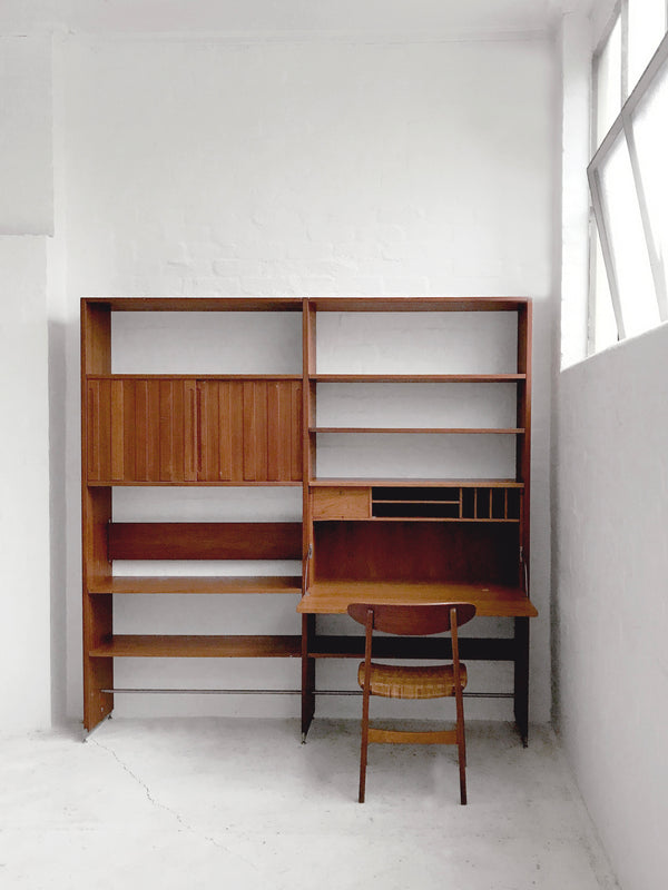 Hans J. Wegner 'RY100' Wall System