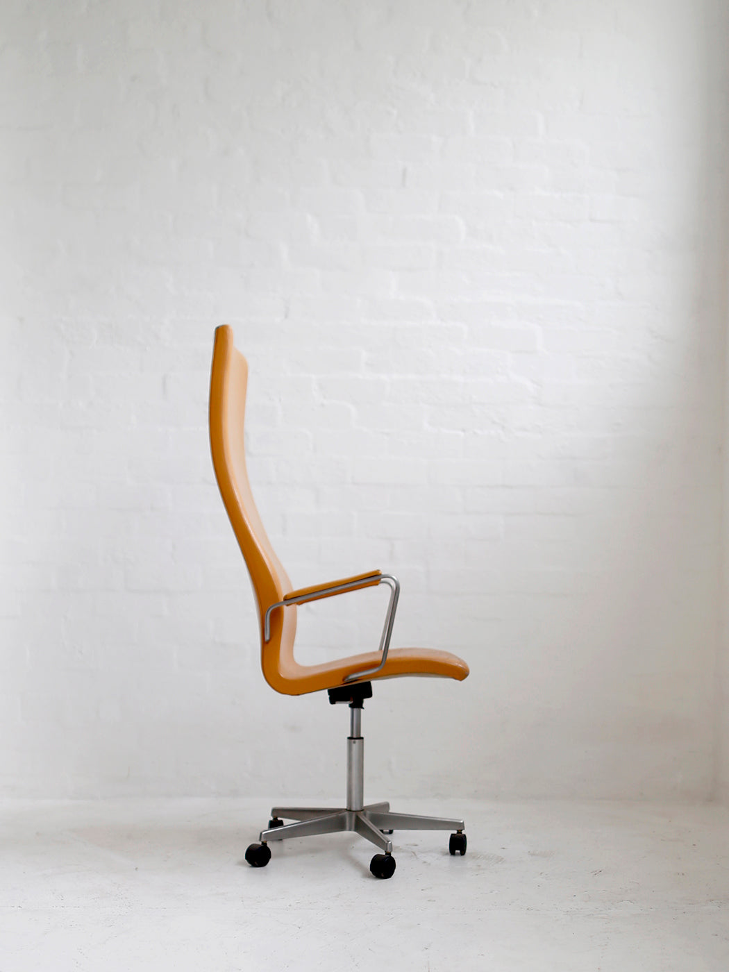 Arne Jacobsen 'Oxford' Chair