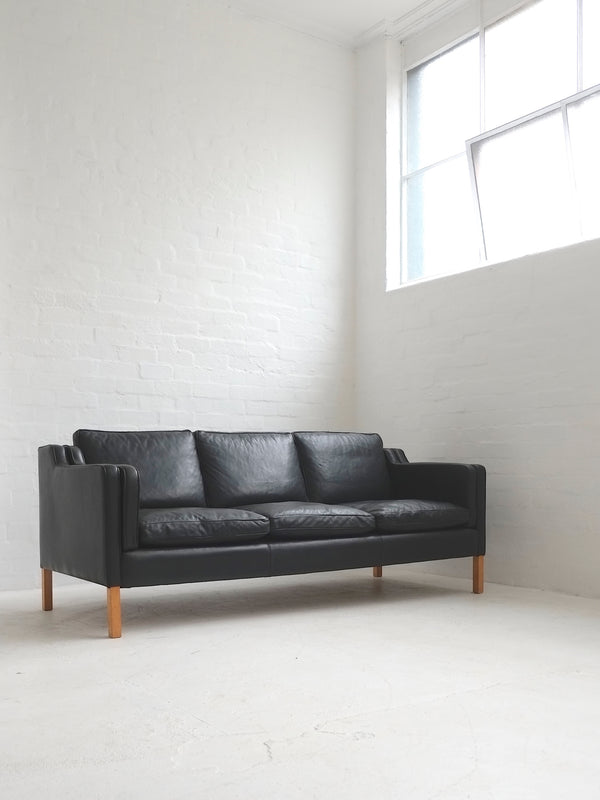 Stouby ‘Eva’ Leather Sofa