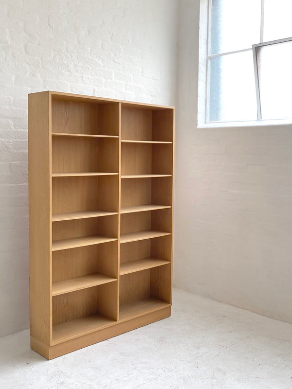 Omann Jun ‘Model 12’ Bookshelves