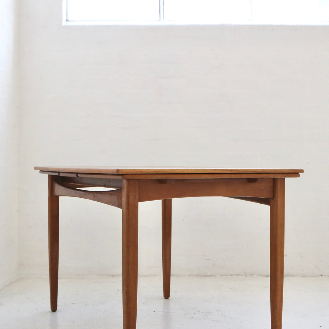 Mid-century Extension Dining Table