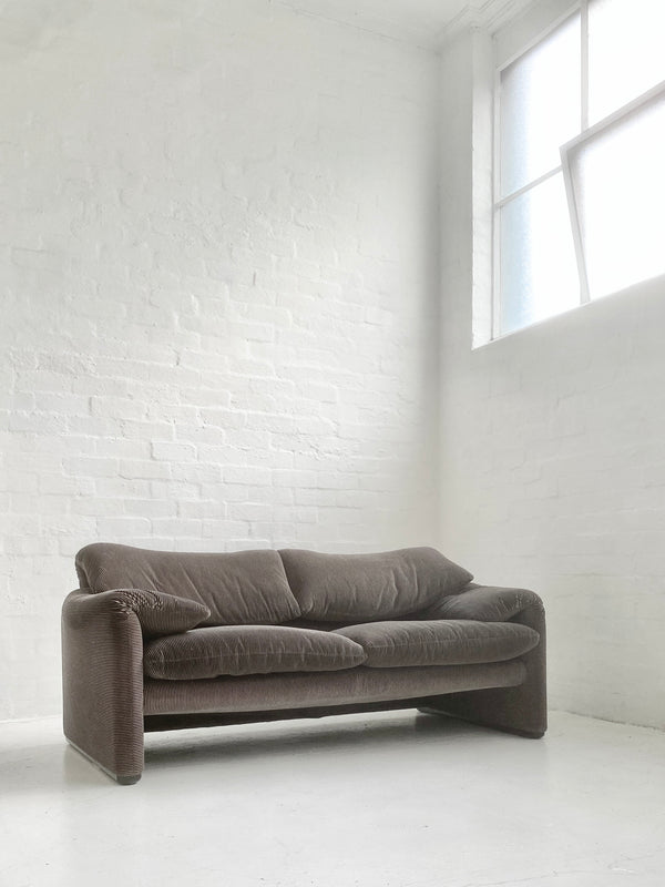Vico Magistretti 'Maralunga' Sofa