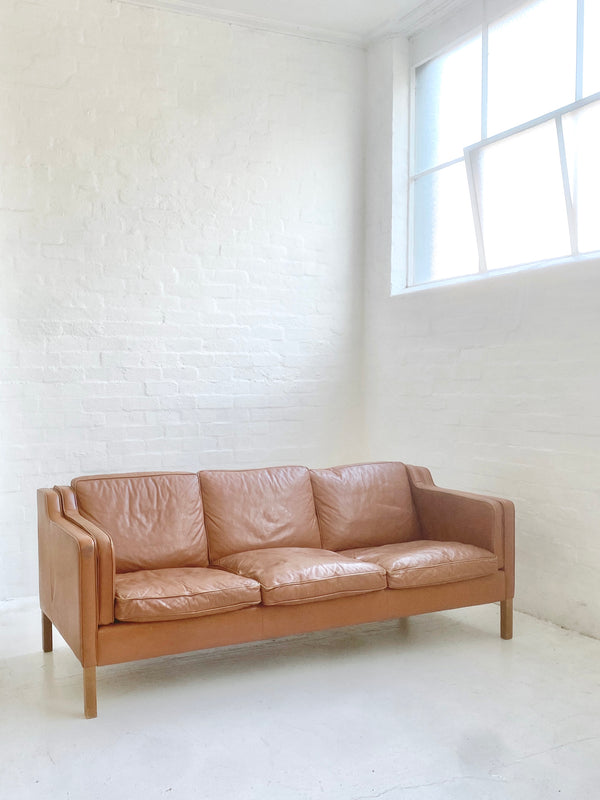 Stouby 'Eva' Leather Sofa