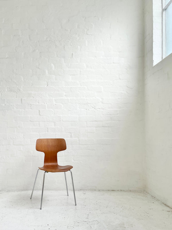 Arne Jacobsen '3103' Chair