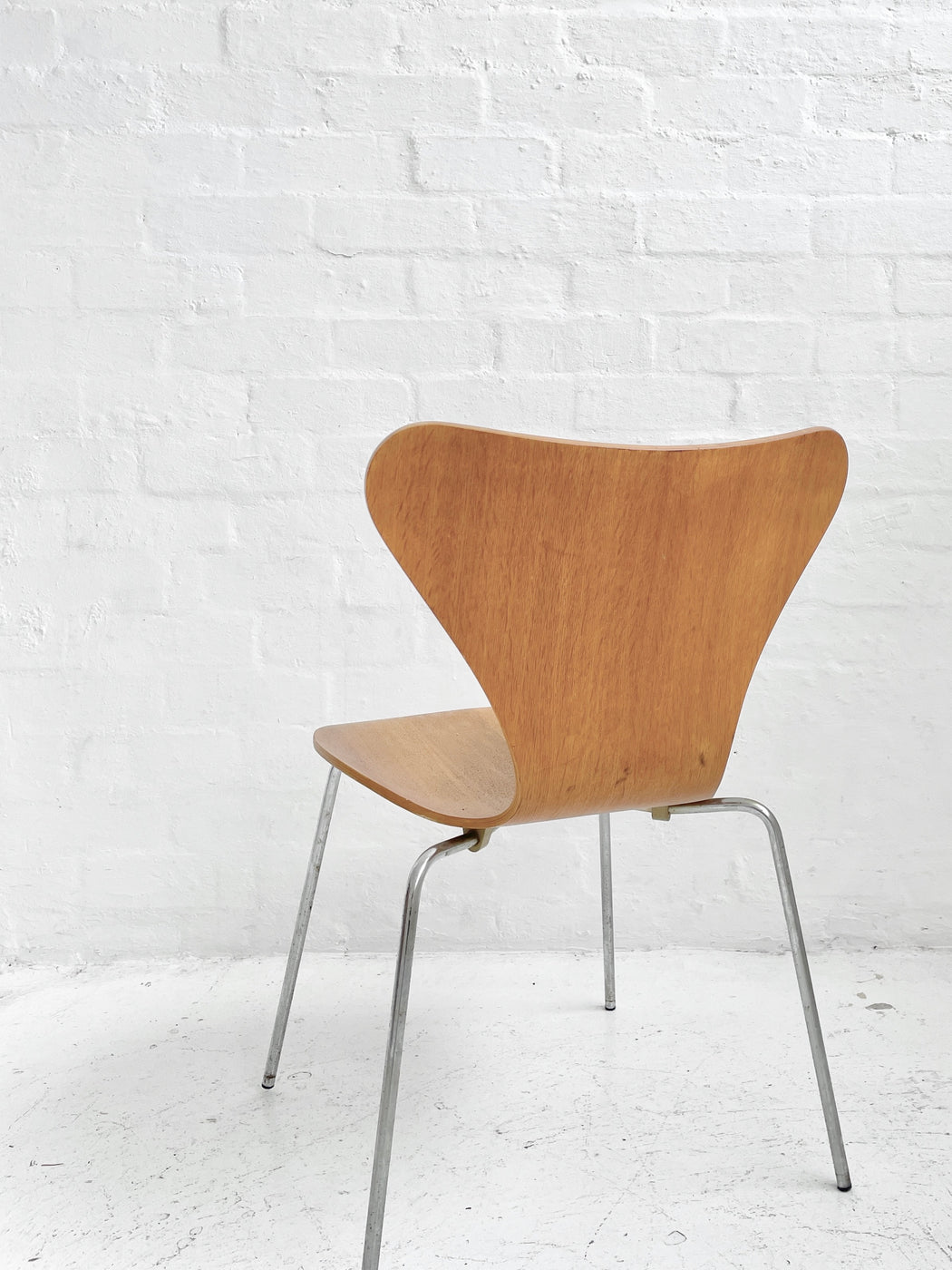 Arne Jacobsen 'Series 7' Chair