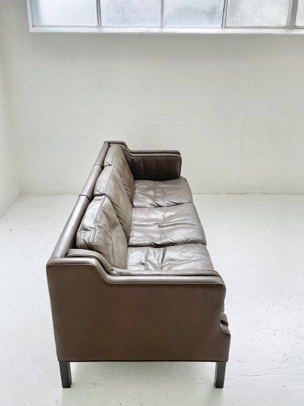 Grant Møbler Leather Sofa