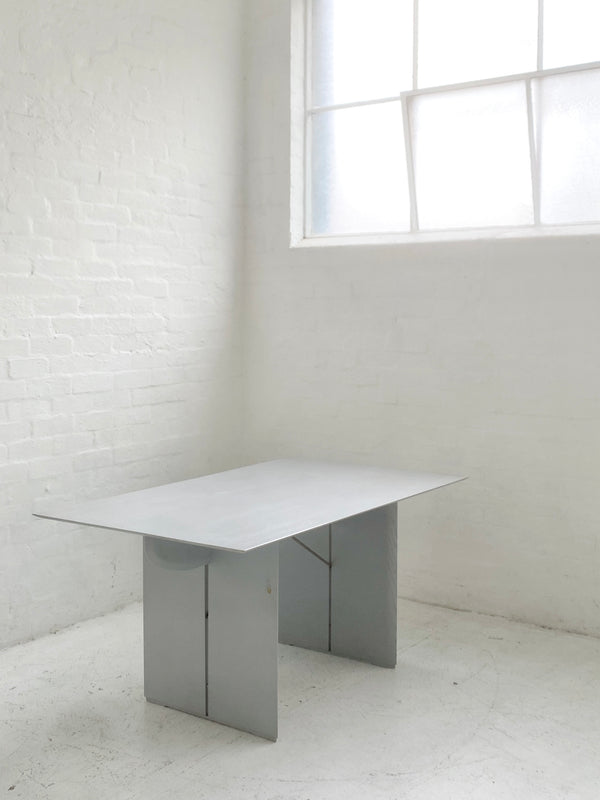 Bob & Dries van den Berghe Table