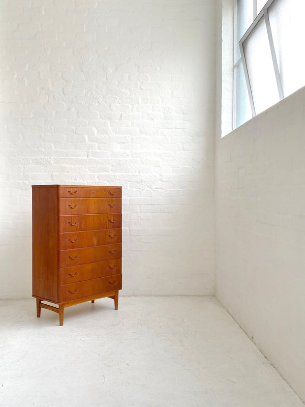 Omann Jun Chest of Drawers