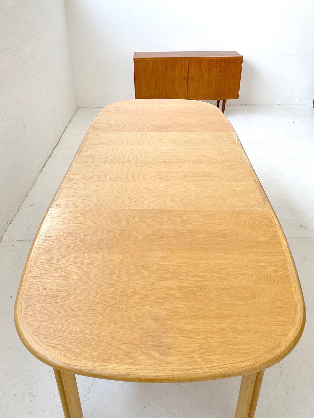 Boltinge Oak Extension Dining Table