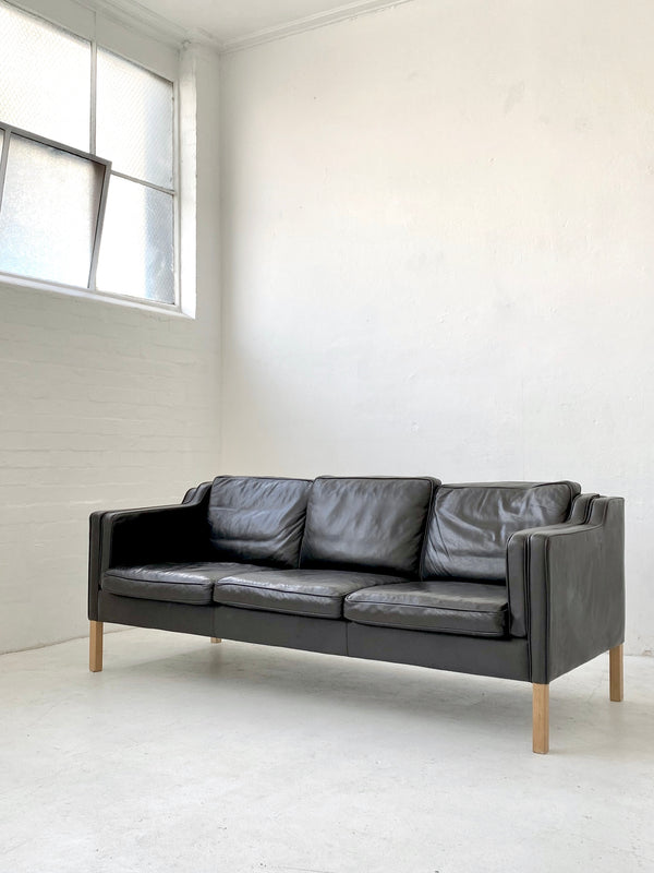 Stouby 'Eva' Leather Sofa