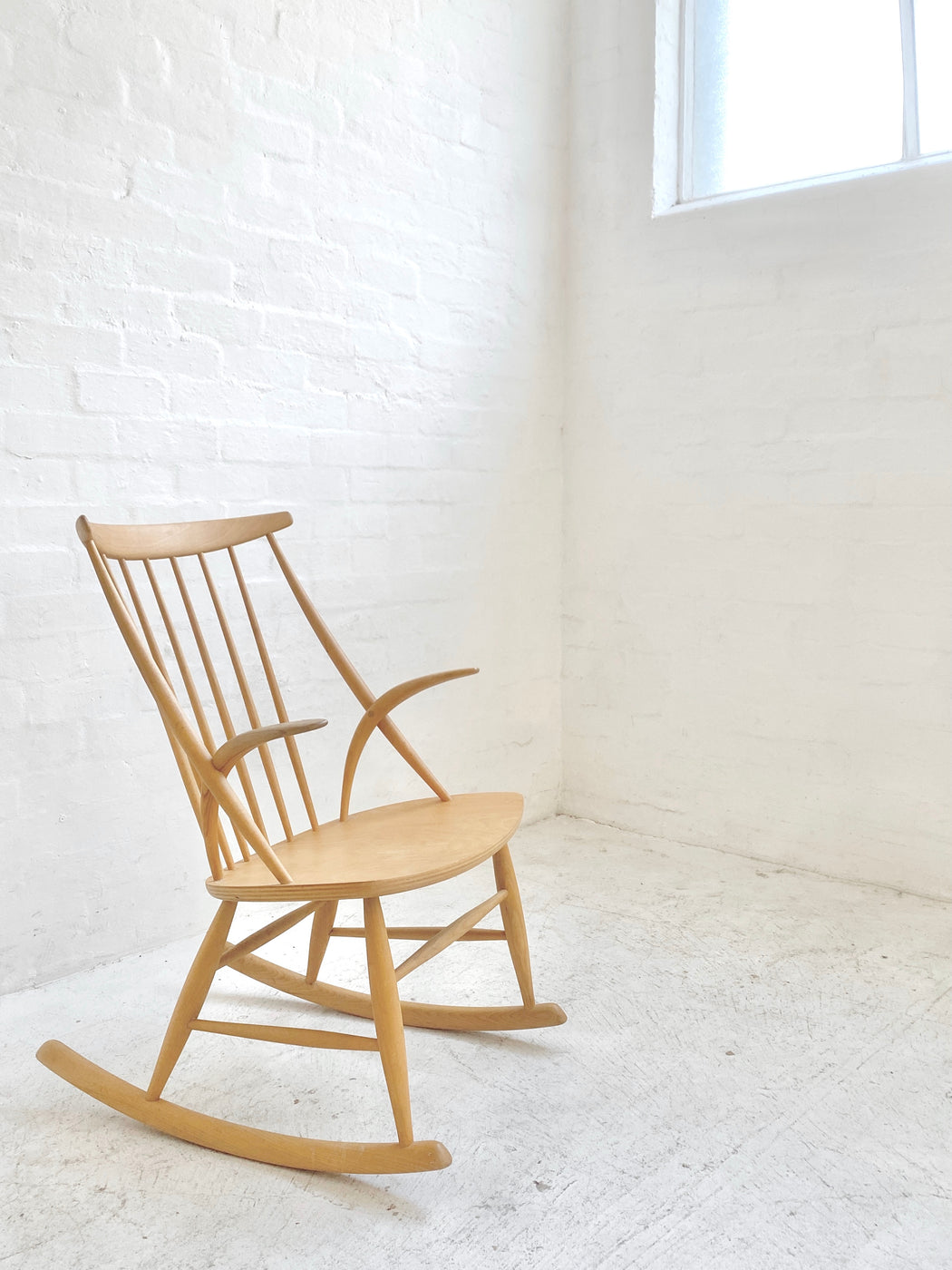 Illum Wikkelsø 'IW3' Rocking Chair