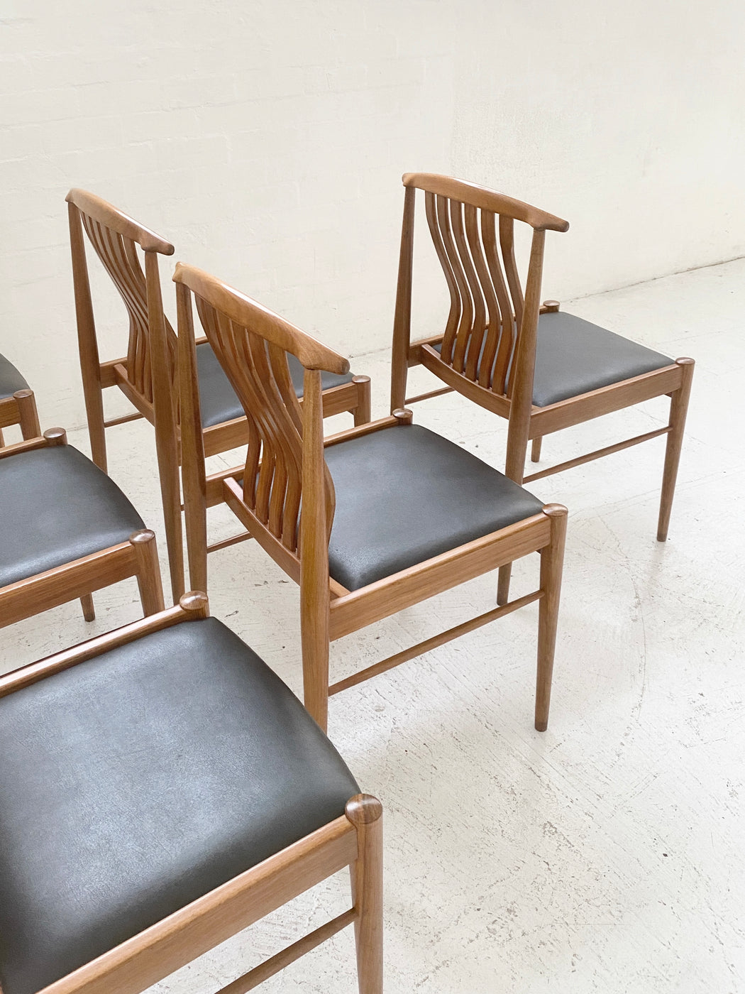 Set of Six Dario Zoureff Dining Chairs