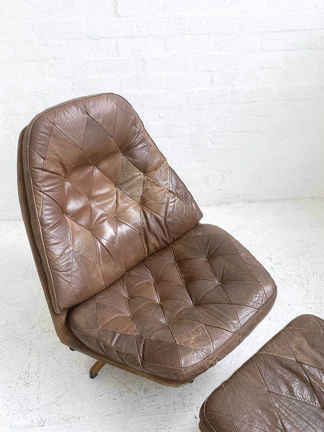 Madsen & Schübell 'MS68' Chair & Footstool
