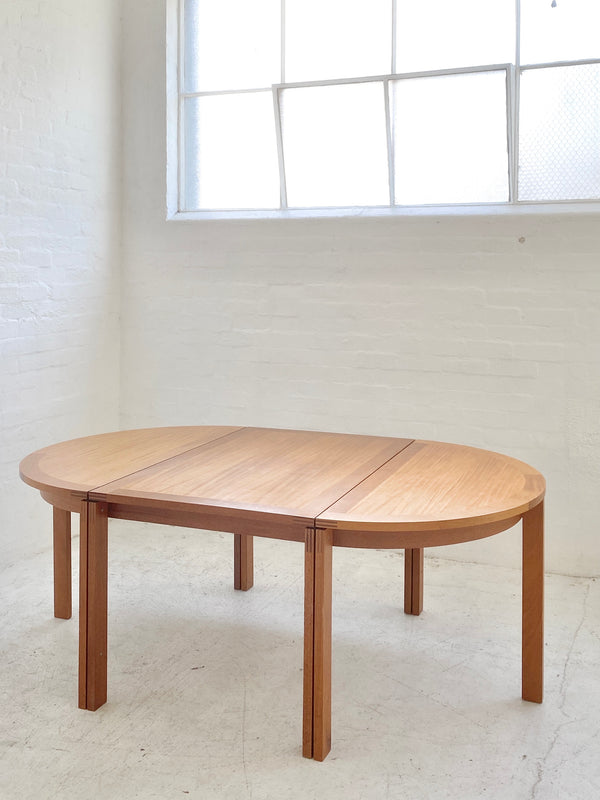 Jensen & Valeur 'M40' Mahogany Table