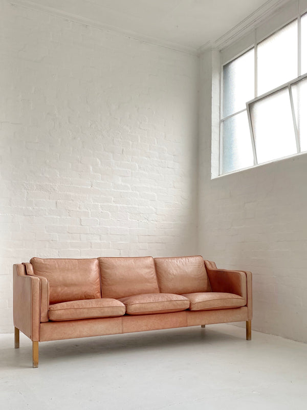 Stouby 'Eva' Leather Sofa
