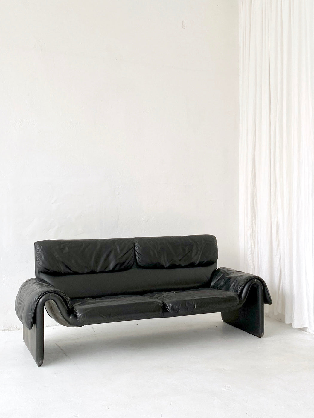 De Sede 'DS-2011' Leather Sofa
