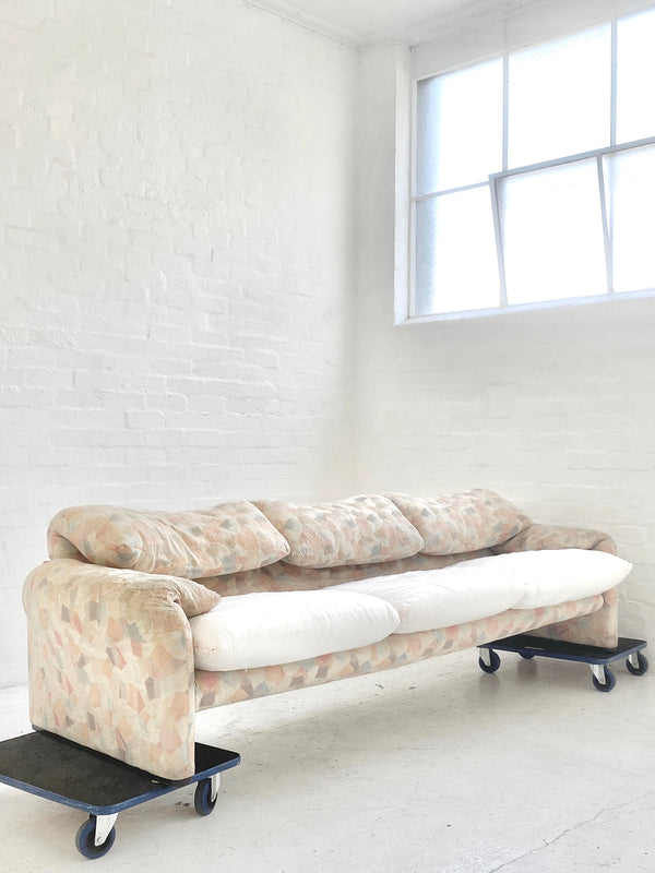 Vico Magistretti 'Maralunga' Sofa