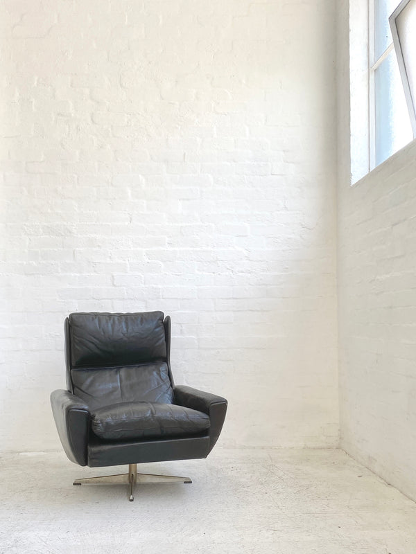 Georg Thams 'VP68' Easy Chair