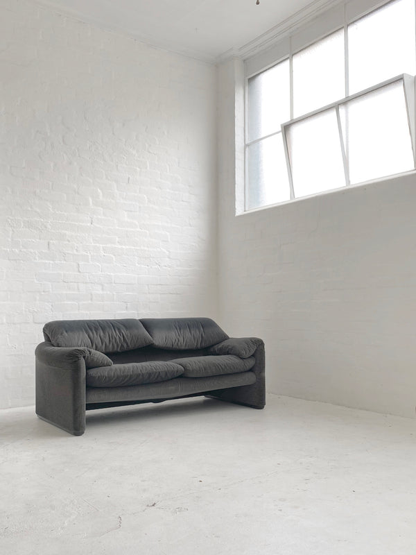 Vico Magistretti 'Maralunga' Sofa