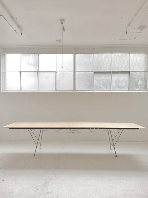 Atelier Alinea 'Unistandard' Table