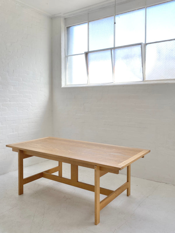 Jensen & Valeur 'M40' Oak Table