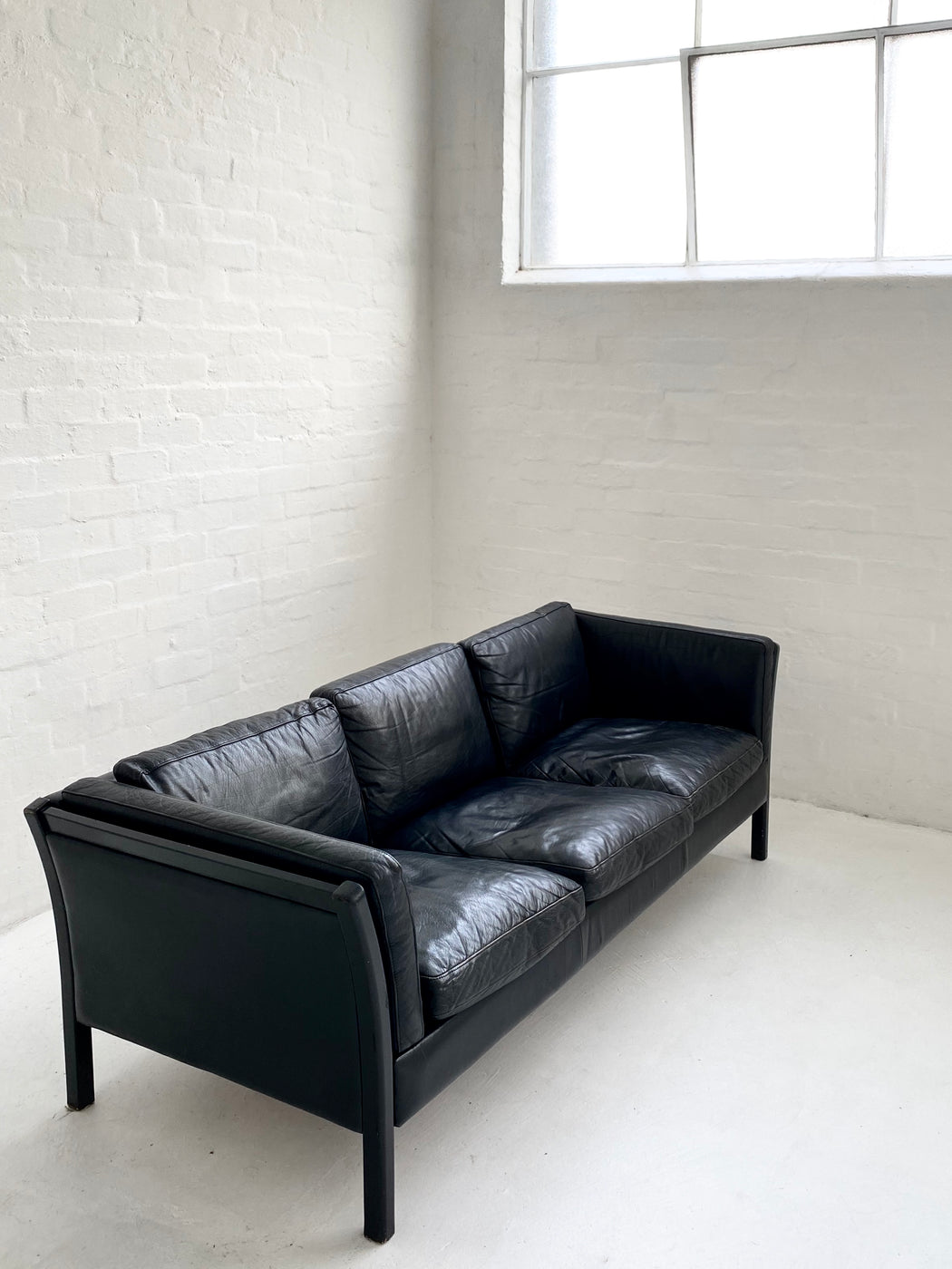 Stouby Black Leather Sofa
