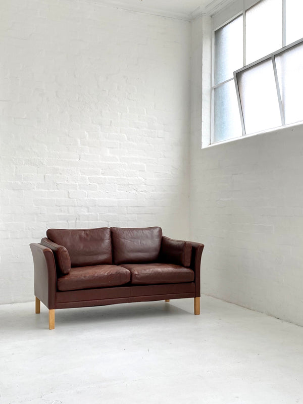 Mogens Hansen  'Model 2225' Sofa
