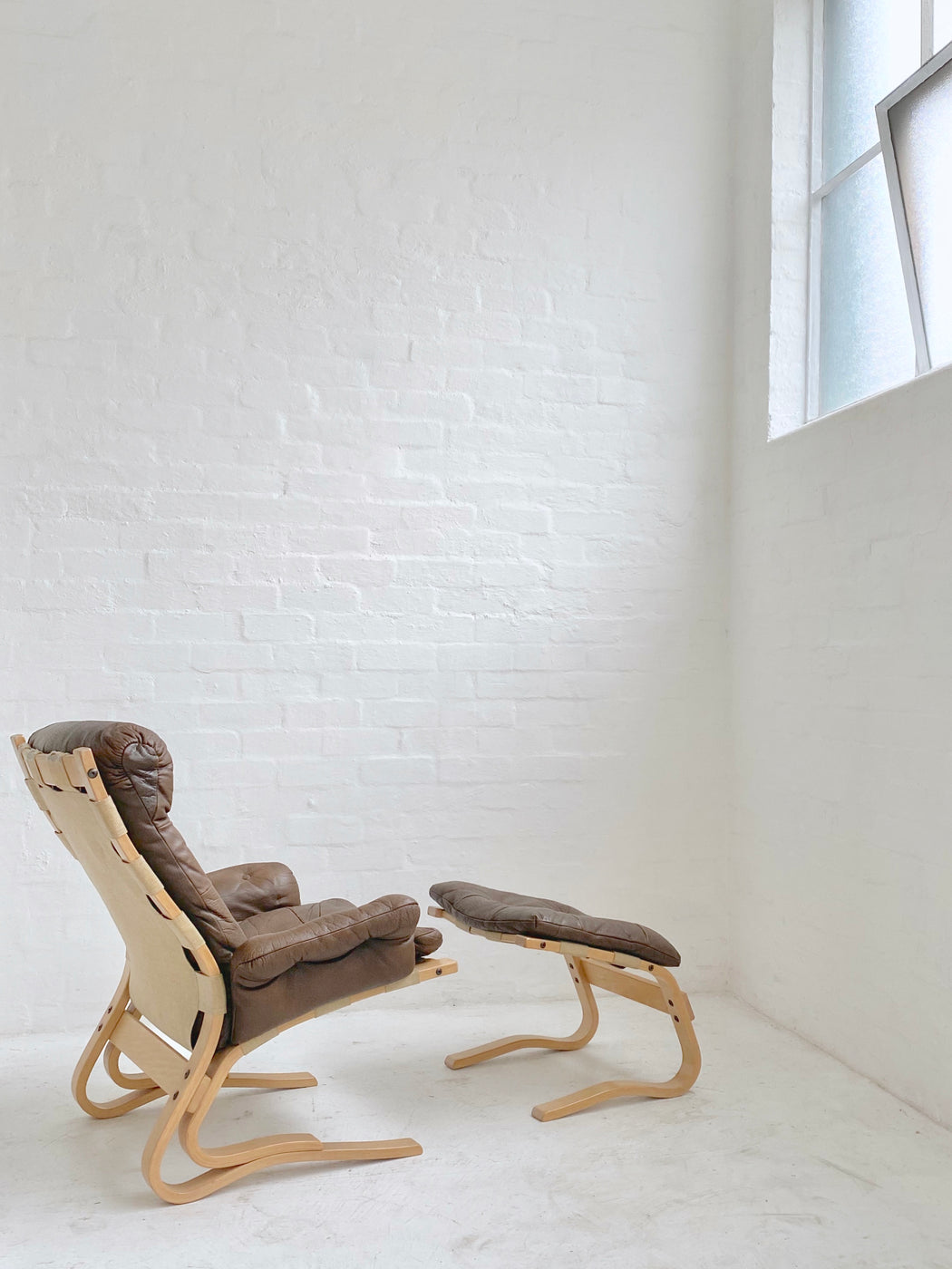 Oddvin Rykken ‘Kengu’ Chair & Footstool
