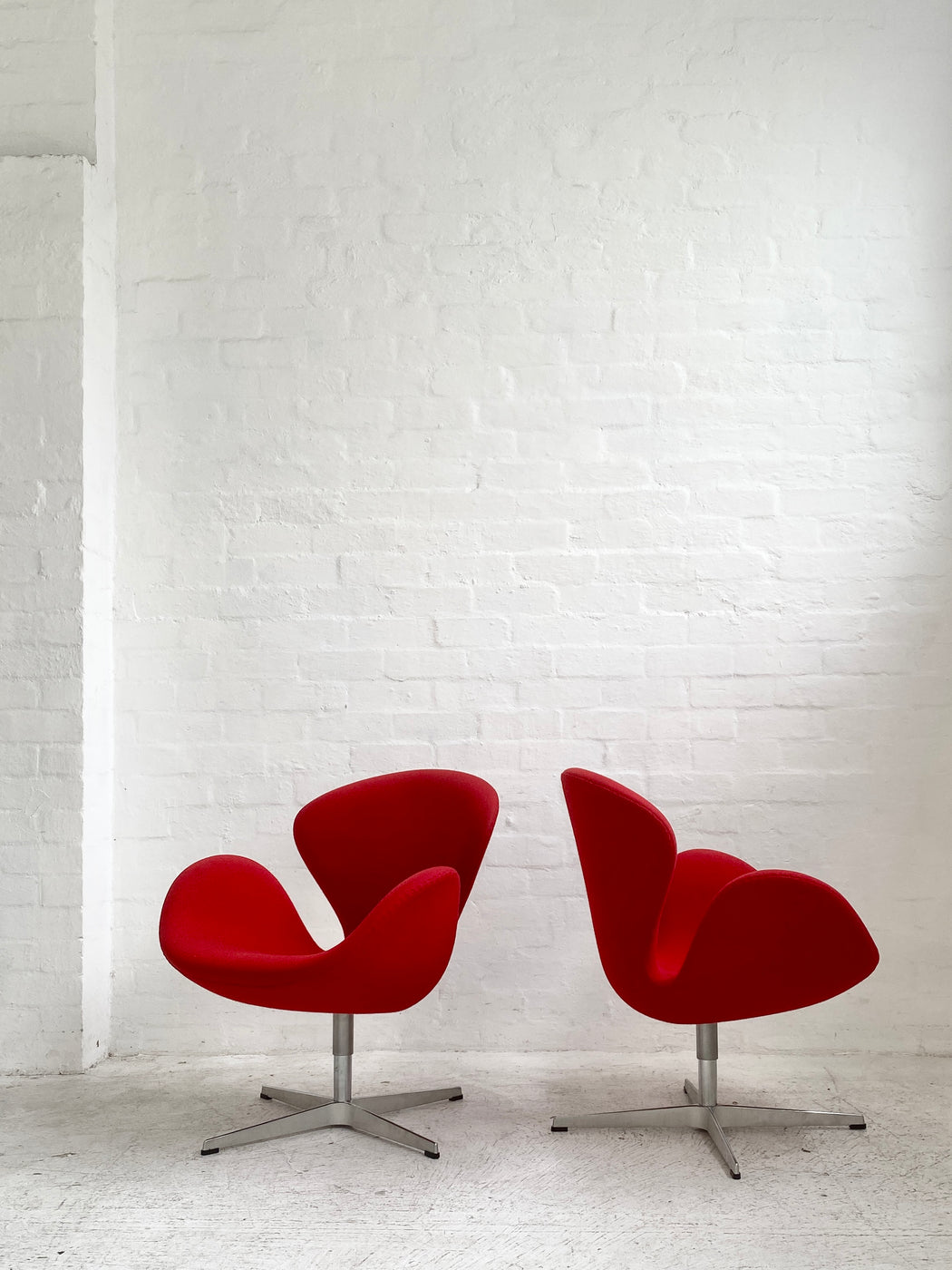 Arne Jacobsen 'Swan' Chair