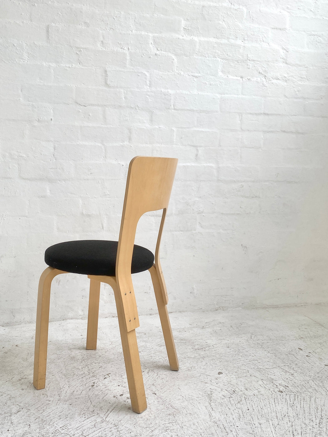 Alvar Aalto 'Model 66' Chair