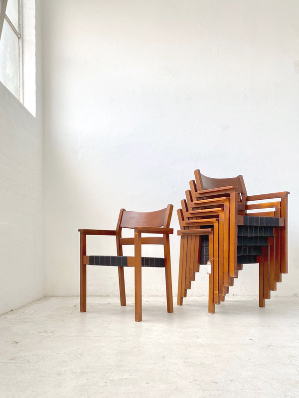 Hans J. Wegner GE881 'Koldinghus' Chairs