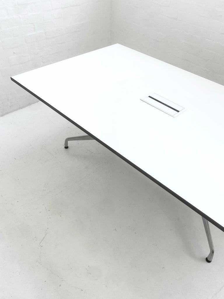 Eames Segment Base Table — Nord