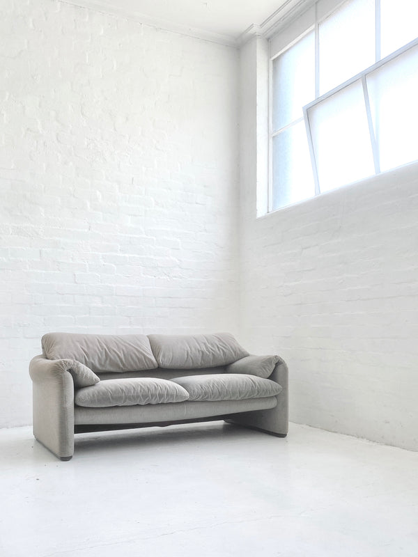 Vico Magistretti 'Maralunga' Sofa