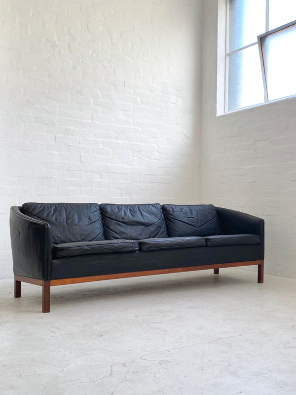 Illum Wikkelso ‘V17’ Sofa