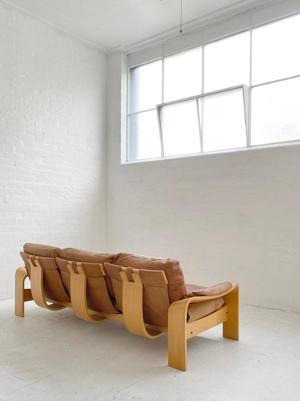 Åke Fribyter ‘Panda’ Sofa