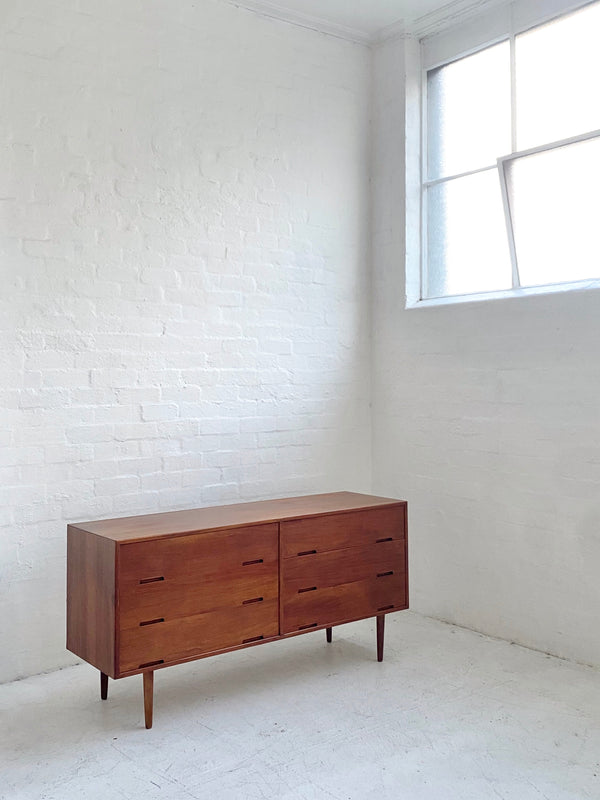 Hans Heyson Bank of Drawers