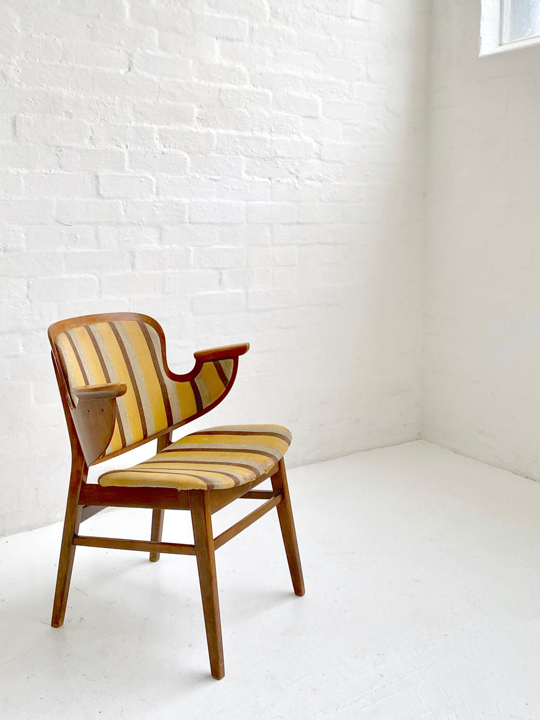 Hans Olsen 'Model 107' Shell Chair